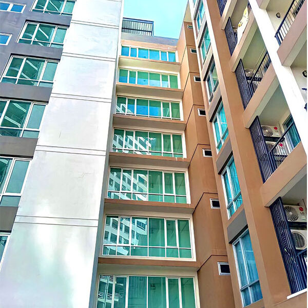 เดอะวิลล์-คอนโดมิเนียม